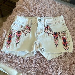 Grace in LA - White embroidered shorts